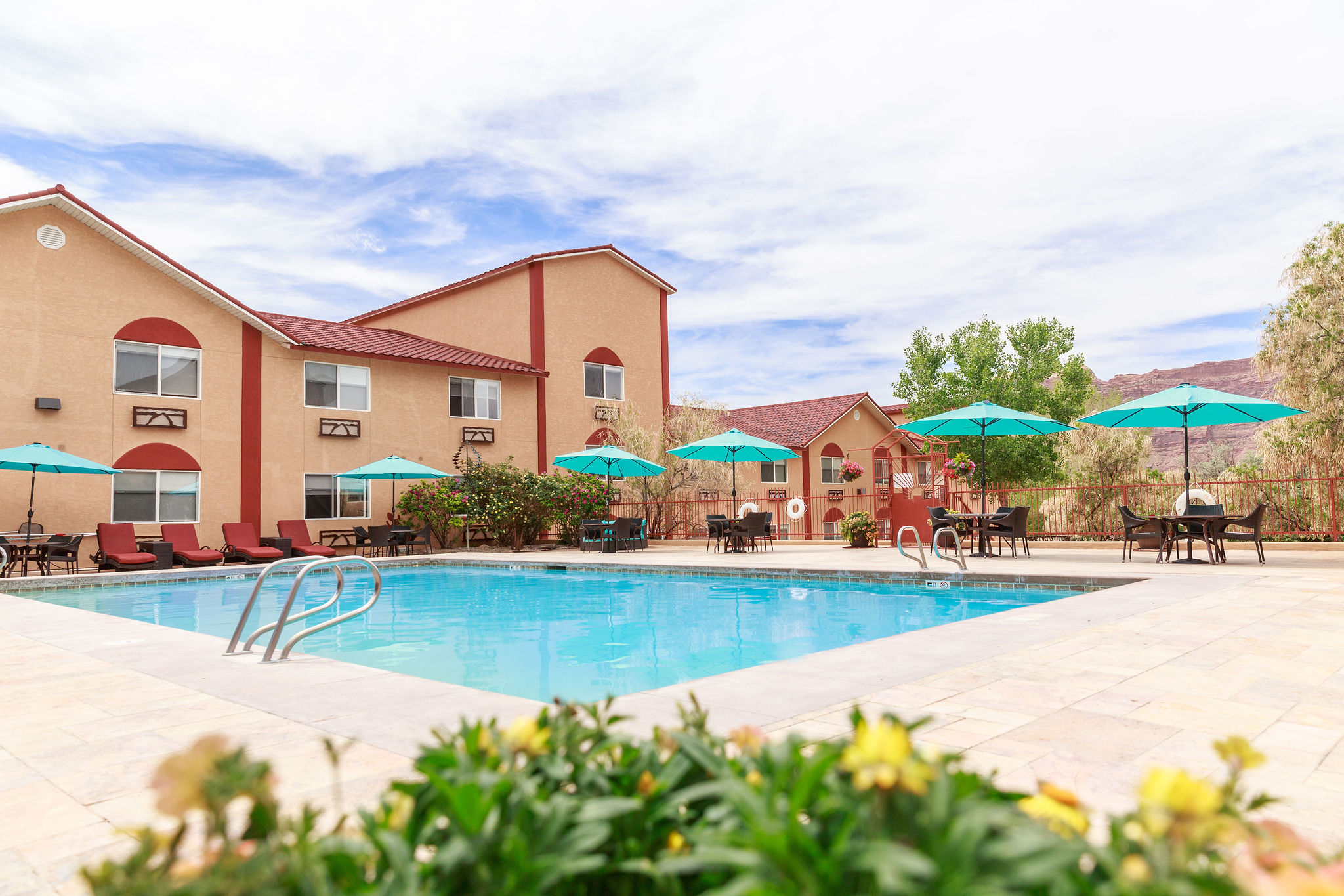  Archway Inn